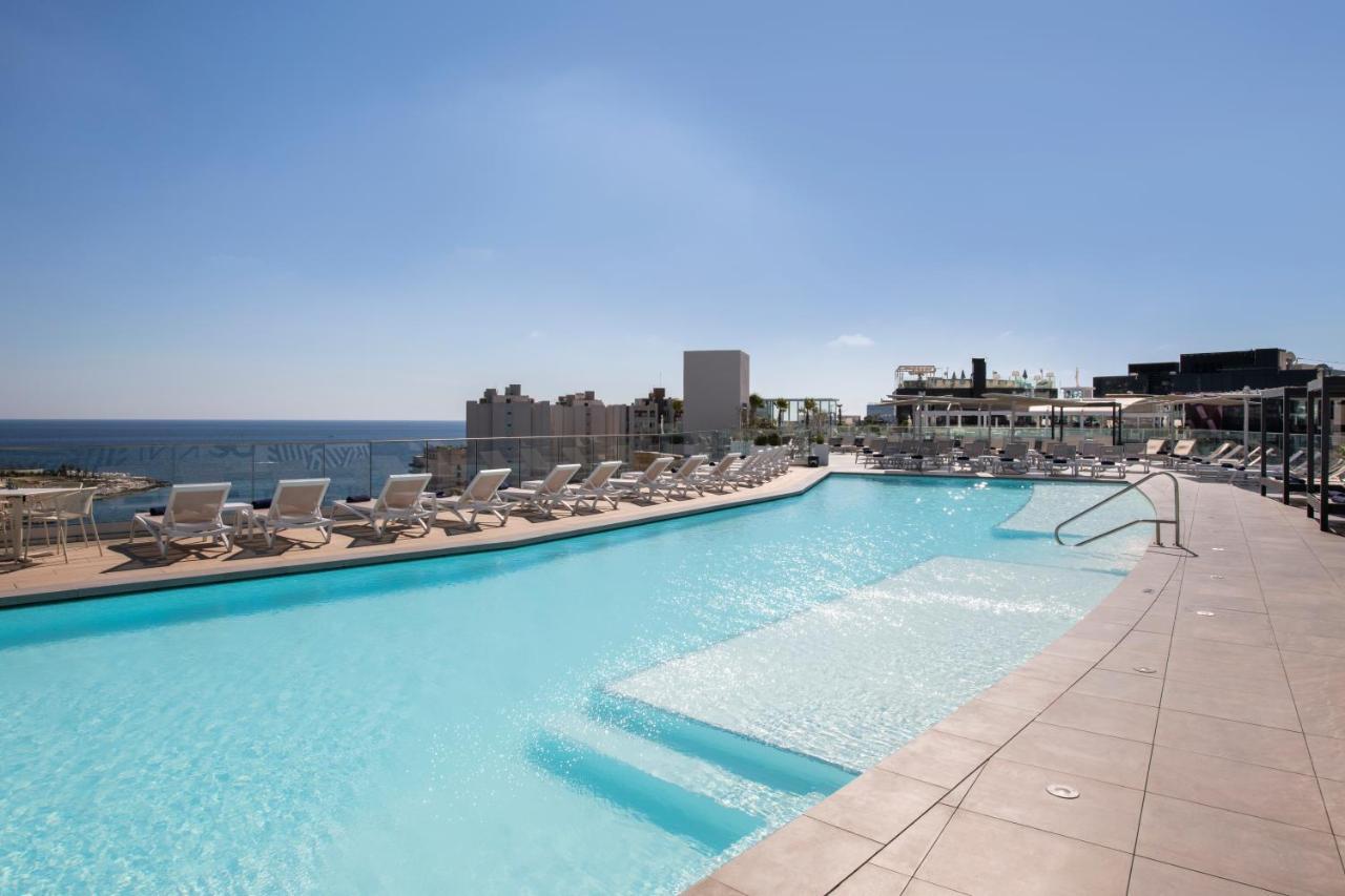 Be.Hotel San Giuliano Esterno foto The swimming pool of the hotel