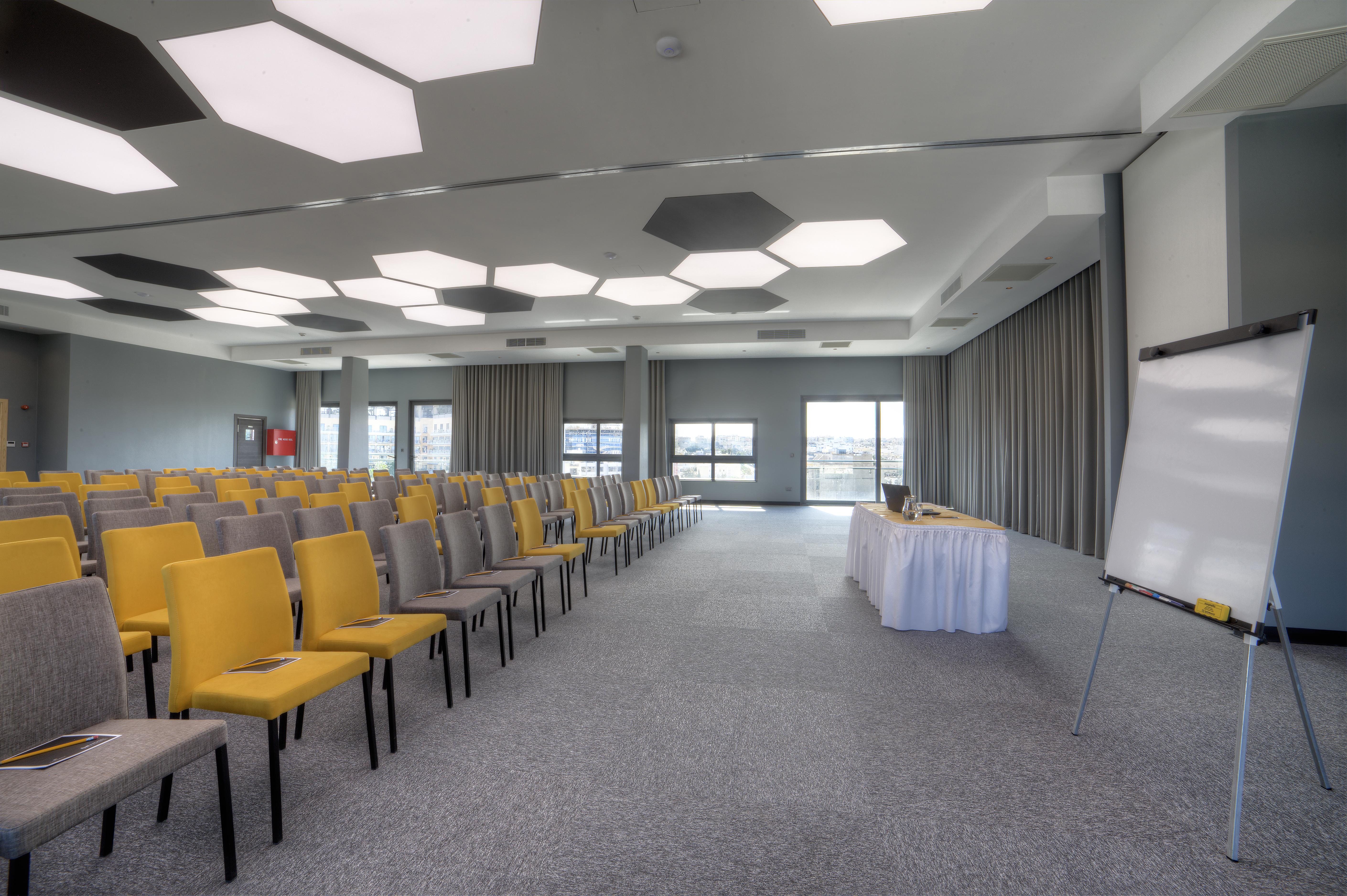 Be.Hotel San Giuliano Esterno foto The meeting room of the hotel